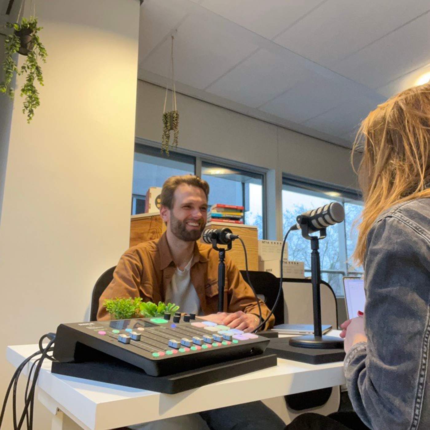 Wat je moet weten over... je identiteit in eigen hand houden episode artwork